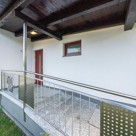 Villa Camping Chalets Brunner Am See à Döbriach Extérieur photo
