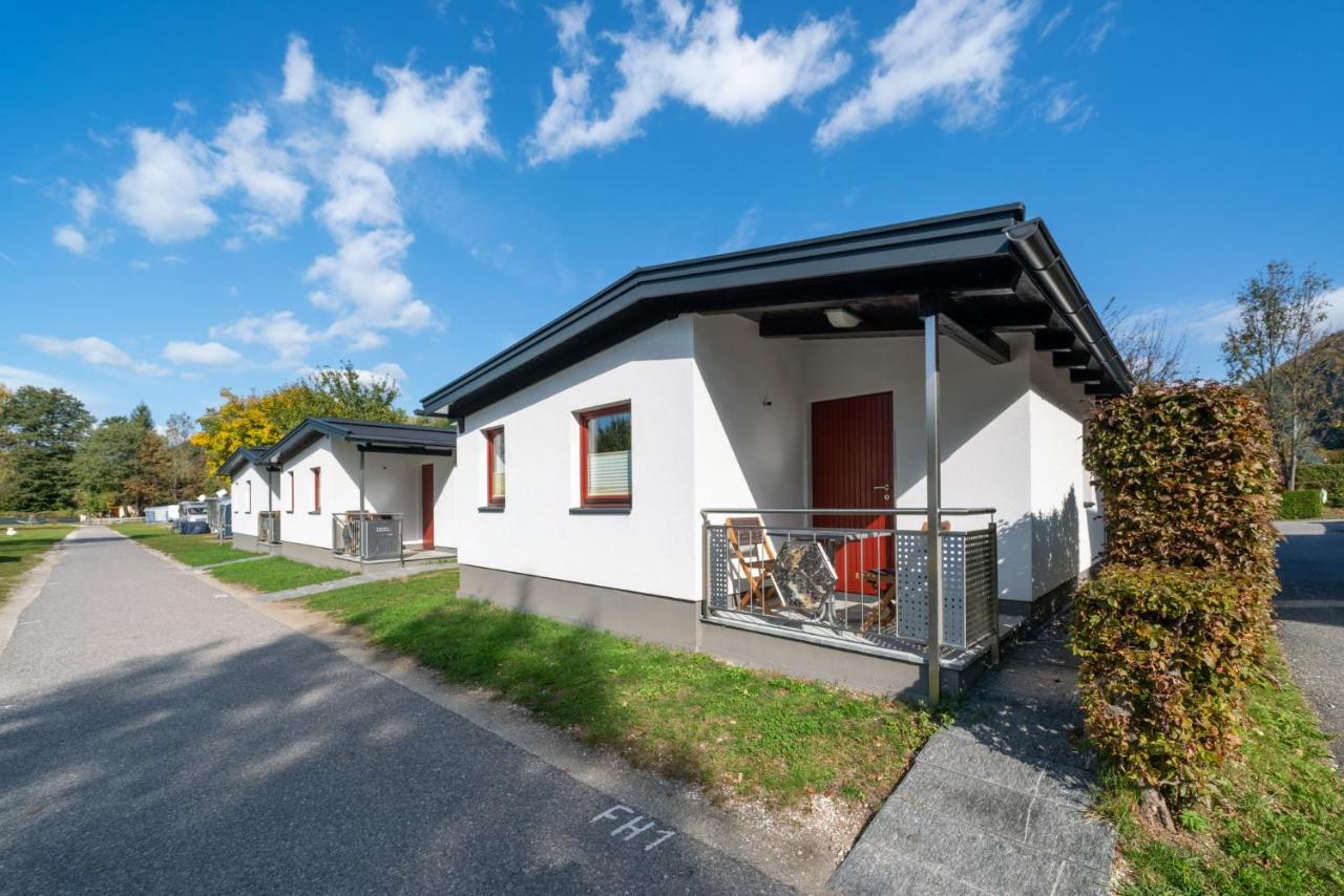 Villa Camping Chalets Brunner Am See à Döbriach Extérieur photo