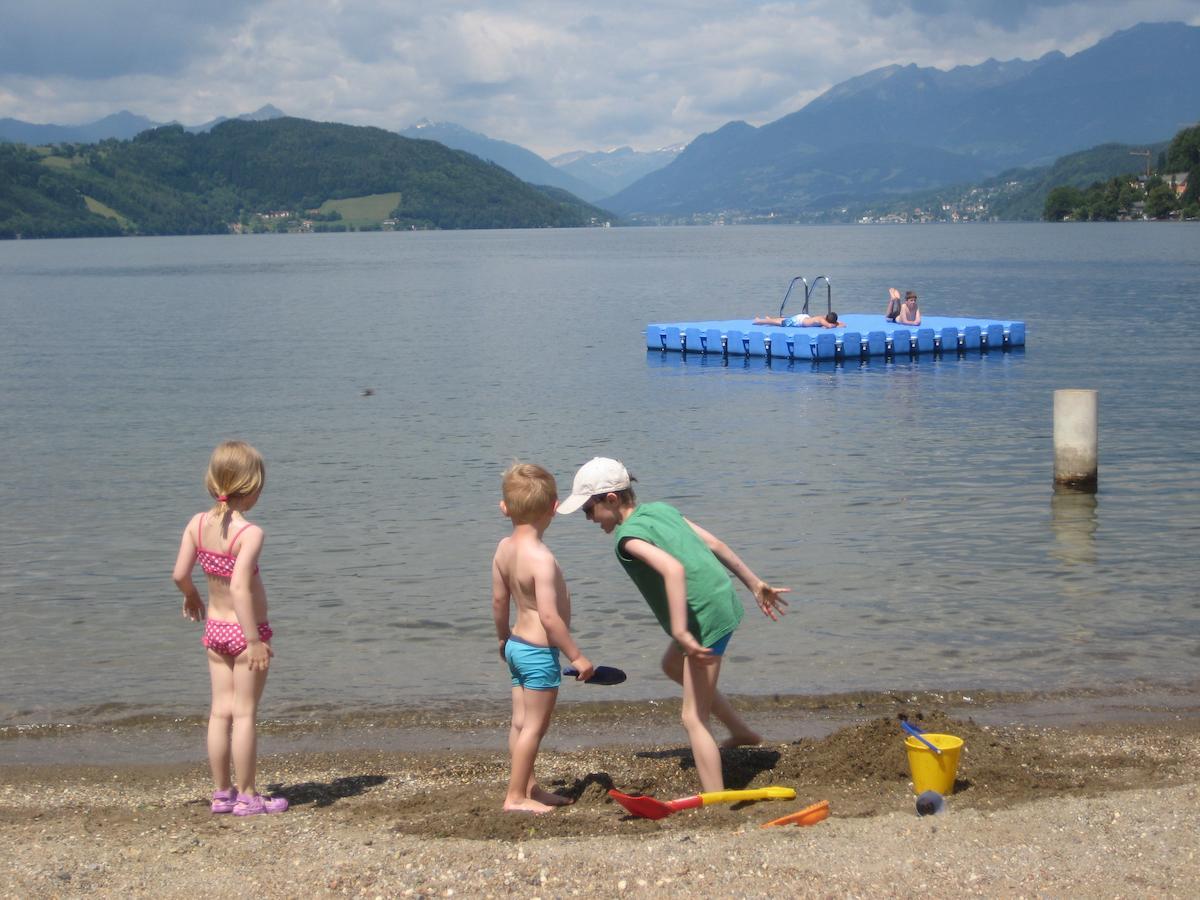 Villa Camping Chalets Brunner Am See à Döbriach Extérieur photo