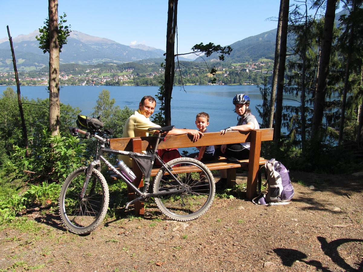 Villa Camping Chalets Brunner Am See à Döbriach Extérieur photo